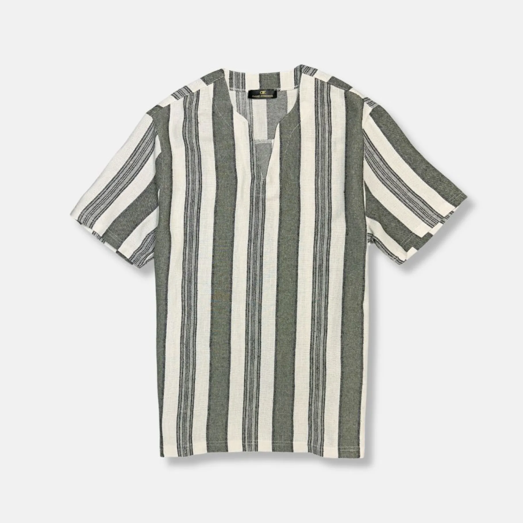 New Edition Fashion D'Antoni Slit Collar T-Shirt> T-shirts